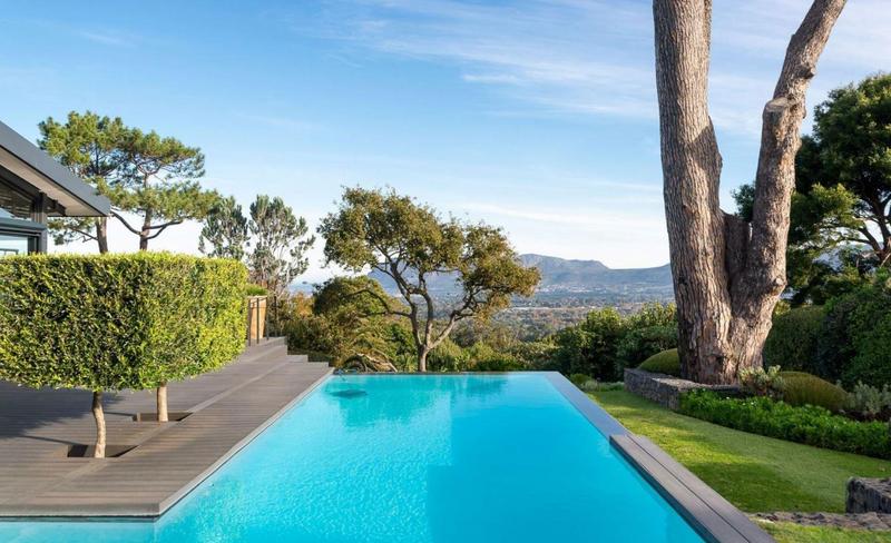 5 Bedroom Property for Sale in Bishopscourt Western Cape